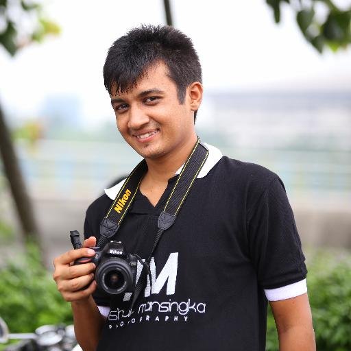 A Wedding Planner & Into Professional Wedding Photography :)