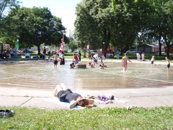 macpark_west_TO's profile picture. Welcome to the MacGregor Park West Toronto twitter page!We're here to keep you posted on everything from suppers and campfires to just random park stuff!