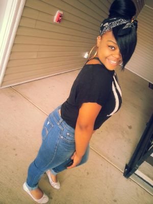 follow my pretty ass I follow back (;