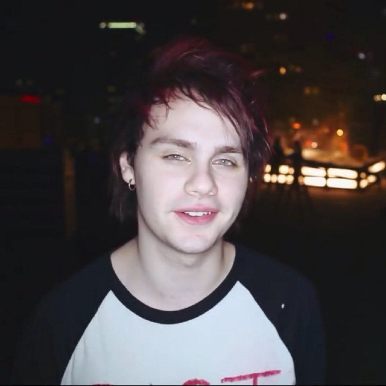 pls follow @xoclifford @notmegangiles x