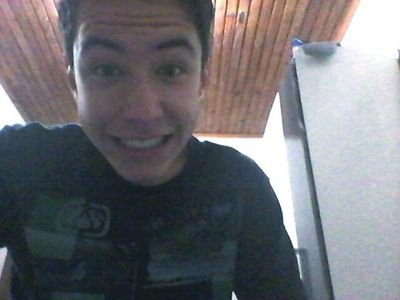 Prazer! eu sou cheio de defeitos!