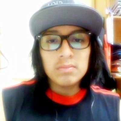 azback117's profile picture. La vida es una porquería, pero de una forma muy bella (W. Axl Rose)