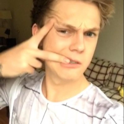 BloggenLin's profile picture. 