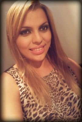 Menina, mulher, esposa,  mãe. ..abençoada e muito feliz!