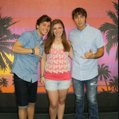 wesleysweaters's profile picture. Because he keeps me warm!