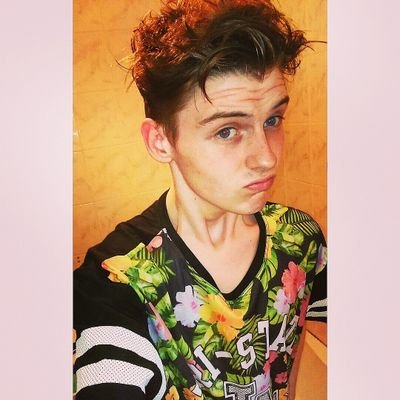 17, Irish, Follow4Follow. psycho&batesmotel