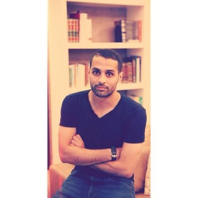 ‏‏‏‏‏يا زين لفه اصبعك ! تويتاتي زينه بس مظلومه فلورزياً                                      اكتب تويتاتي بنفسي