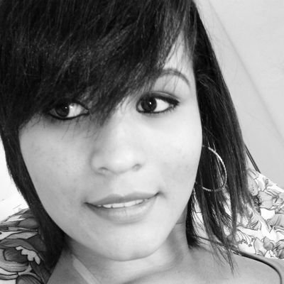 Feliz *-* independente do q a vida prepara pra mim..!!