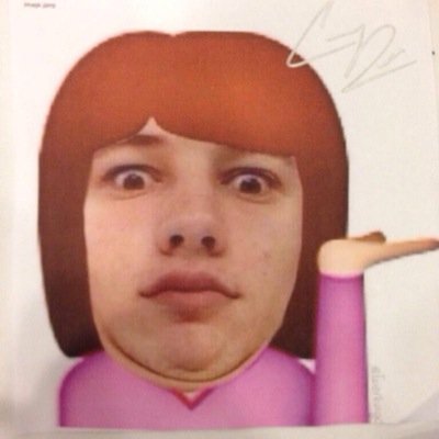 Please follow @Izi_Dooly and she will follow back thank you so much!