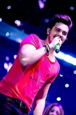 E com vcê vou sorrir e chorar ♡
