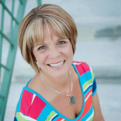 I'm a wellness practitioner and medical intuitive.I have been interested in alternative healing for as long as I can remember.