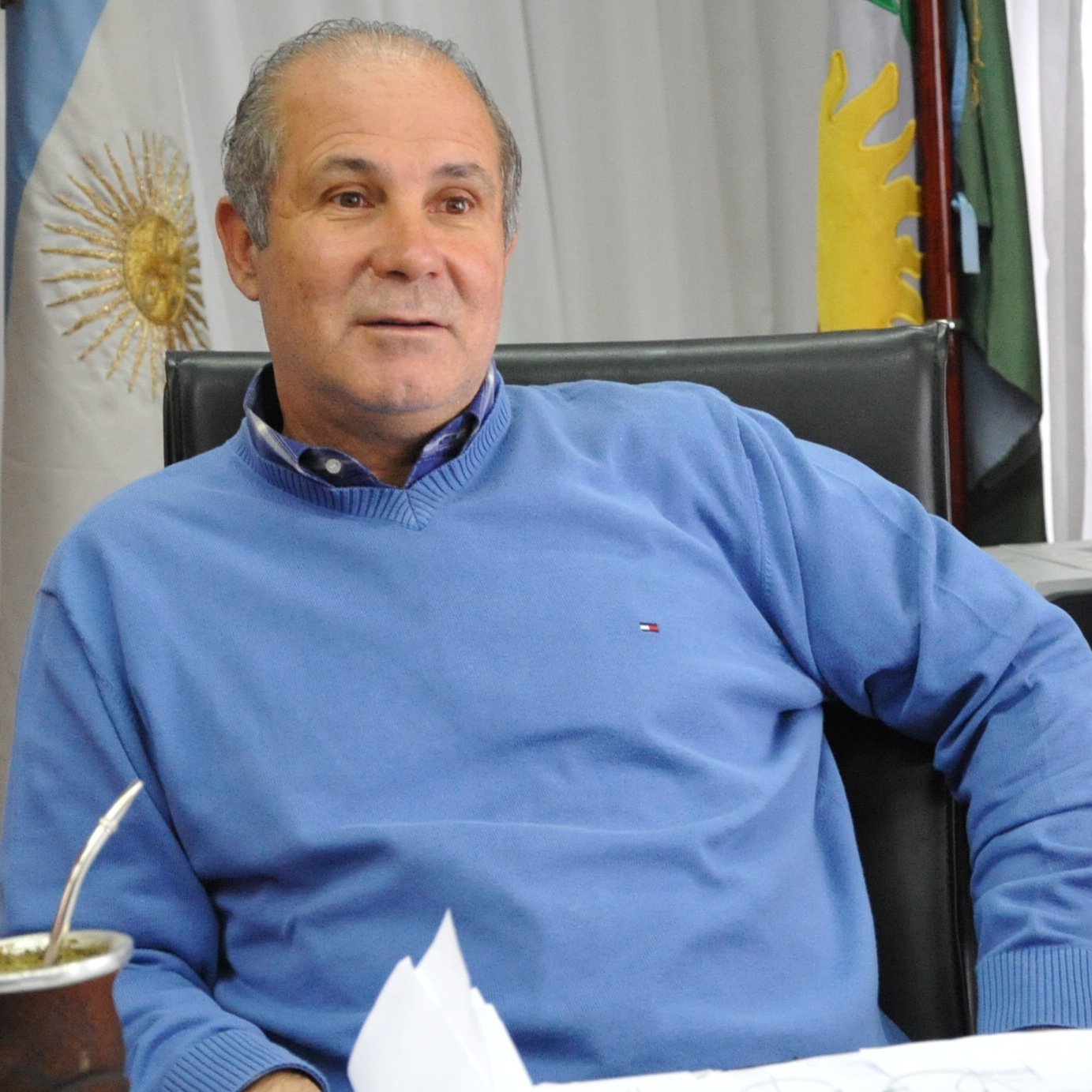 Peronista, Senador de la Provincia de Buenos Aires. Ex Ministro de Desarrollo Social de la Prov. BA y ex Intendente de Avellaneda.