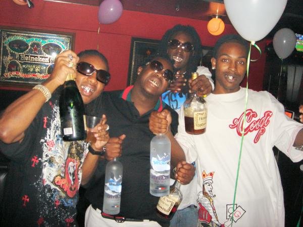 #TEAMFOLLOWBACK 100% @KINGDROYALTY1  #TFB
#DJS #ARTIST