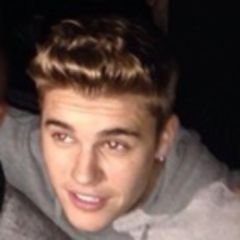 tudo preto exceto justin bieber e o resto do twitter que nao é preto