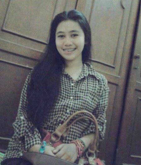 Suka bgt ama teddy bear|10 okt 1992|alumni SMA N 4 bandung'10| ekonomi akuntansi '10, Universitas Diponegoro