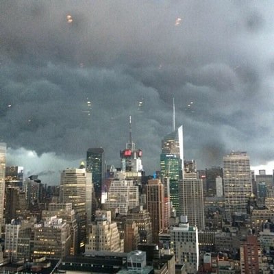 lawyerinthepeg's profile picture. 