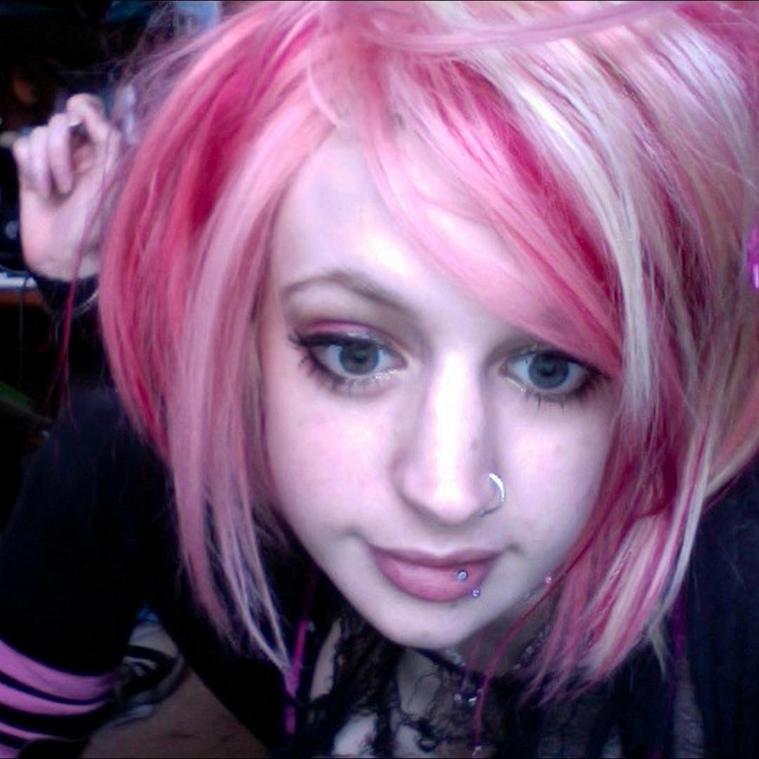 fallencolors's profile picture. Life Fast Die Young!