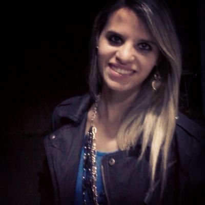 Alguém disse uma vez: São as boas garotas que escrevem em diários.