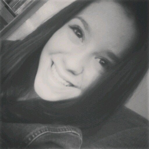 Hey,my name is Andjelija.I am MOTAVATOR.I love food haha :-D I love music and i love tumblr too. :-)