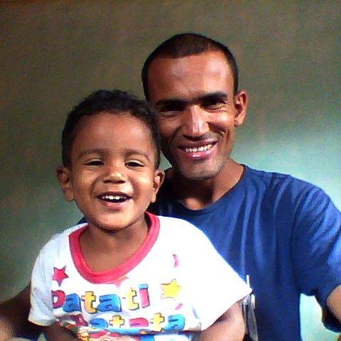 SIRVO AO MEU JESUS E TENHO ALEGRIA EM O SERVIR SOU CRISTAO COM MUITO ORGULHO