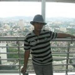 fikrisyarifb's profile picture. 