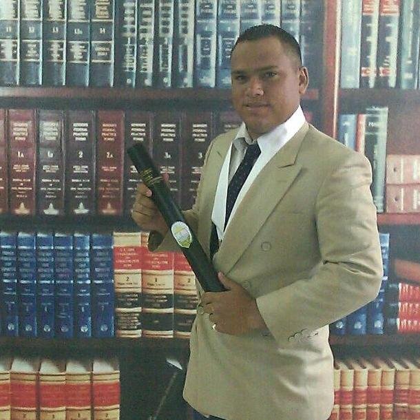EX FUNCIONARIO DEL CUERPO TECNICO DE POLICIA JUDICIAL. AHORA GANDOLERO VENEZOLANO #Casado con @nanyperezruiz