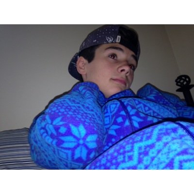 ichance22's profile picture. Lets smoke a blunt cuddle and makeout ❤️