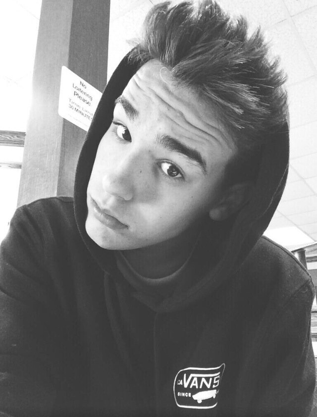 whitesider fan of both jacob and sierra