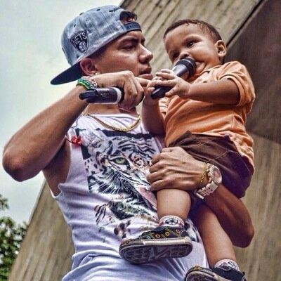 Omar Sabino. Cantante - Compositor / Singer - Composer / Boca de uchire 1992 / VENEZUELA. KO11.