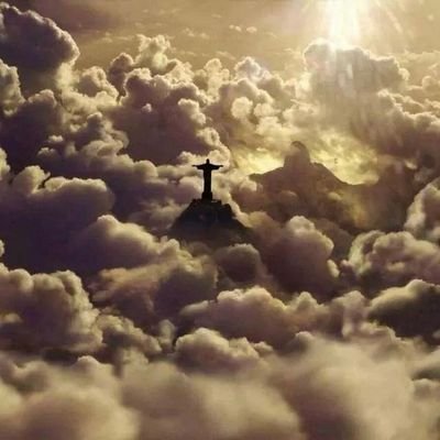 Love travel, movies, music, books and the city of Rio de Janeiro.