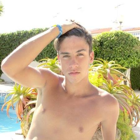 ayoberaler's profile picture. 10411137_1481718792062760_8131046476141064813_n.jpg