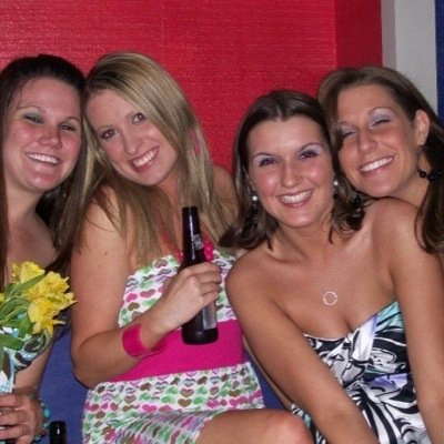 nikkiyateeeees's profile picture. student/teacher.