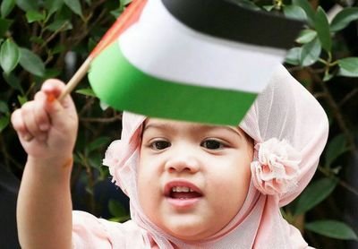 badi_f100's profile picture. 