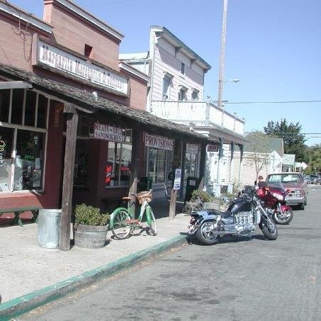 ElPuerko's profile picture. Son, Brother, Husband, Father, Futbol fan and dreamer of future events