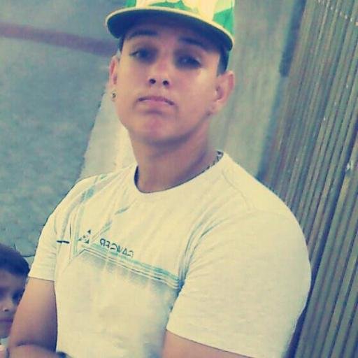 Sou simpatico , estrovertido , humildade pra mim é tudo , amor só de mãe 3