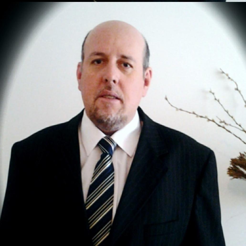 srmvasco's profile picture. Amo futebol, basquete, praia e viagens. Sou Contador e Administrador. Adoro as coisas simples da vida.