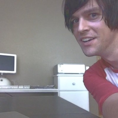 heres me sending you all a postive message saying i love you and you're fucking beautiful stay rad and most importantly stay emo
