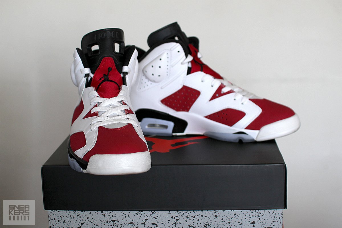 Follow for free shoe giveaways!! 
Come check out our website where you can buy/sell/trade kicks with people around you! http://t.co/8fpTIywCfw