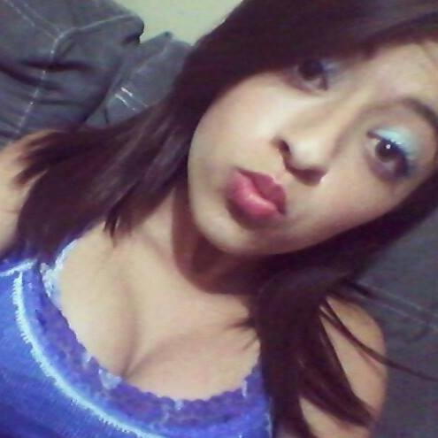 Meniina simples, com desejos grandes e forças maiores, fé em Deus que ele é justtô ♔ ♥*