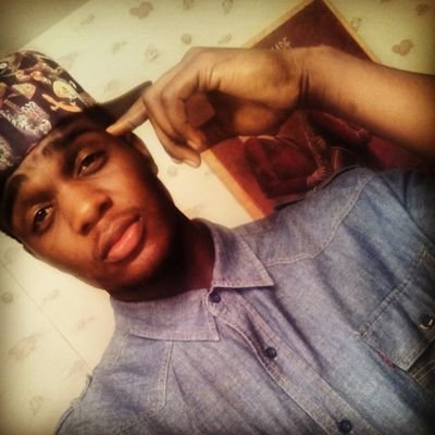 God...Family.... Basketball... Live life smarter than the one in front of you smile more stress less! IG: @wawg_swats
