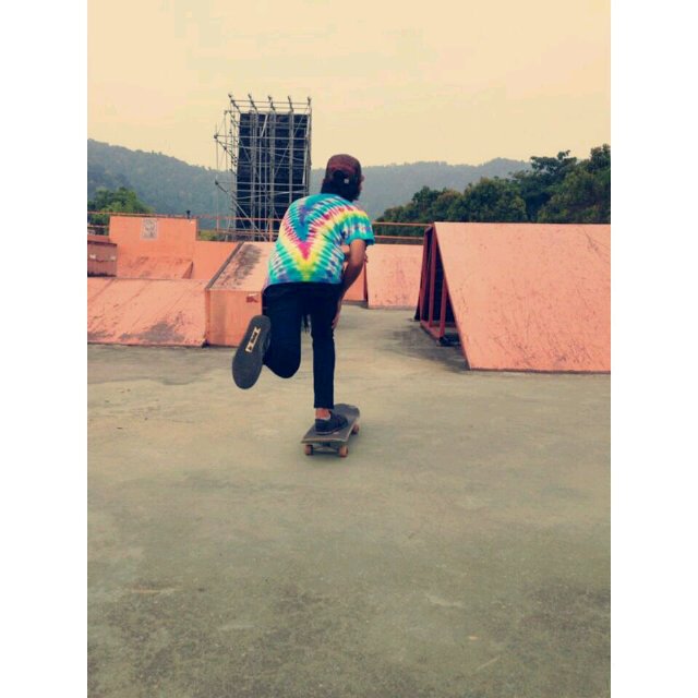 Perak / 18 / raincity sakitboarder / wechatXinsta:fazlyhikmat