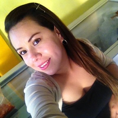 La vida te castiga y tambien premia y a mi m premio con la llegada de mi Fer x mas castigos q m de, una sonrisa de ella lo equilibra.