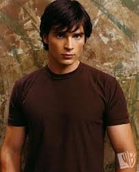 #Taken @ThatsKunis.Im Clark Kent a.k.a. Red Blue Blur.I live in Smallville to protect the people there.I was sent to earth by my father Jor-El