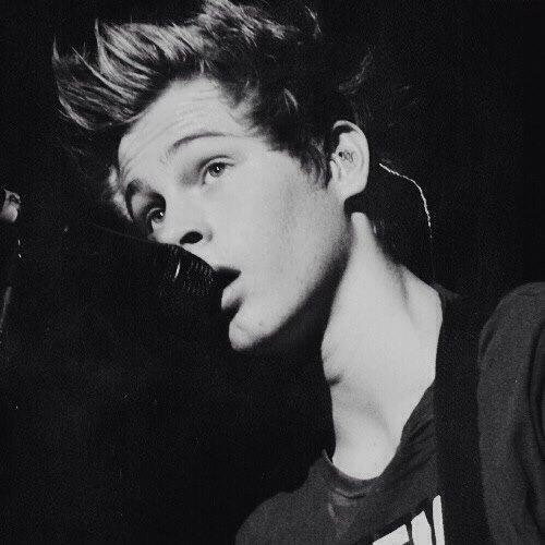 demisavedmyIife's profile picture. all you need is yourself