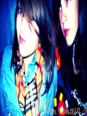 681YELENAji's profile picture. semua manusia itu sama, tapi yang membedakannya adalah sifat dan kepribadiannya :P