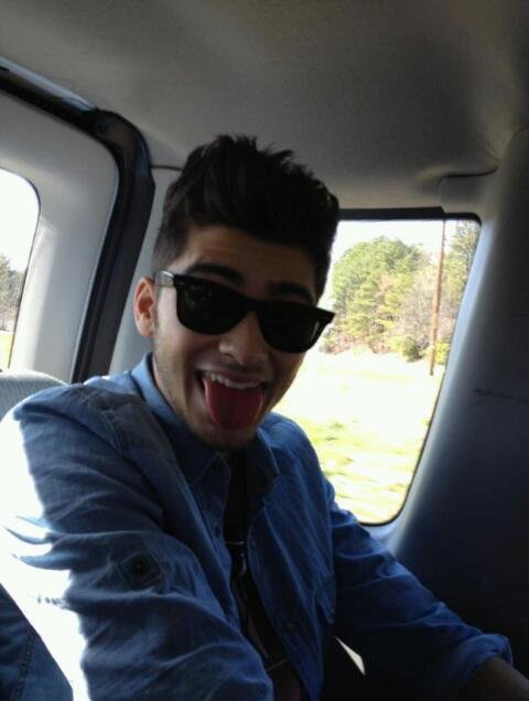 dm me anything from opinions to confessions! ill post them anonymously :D