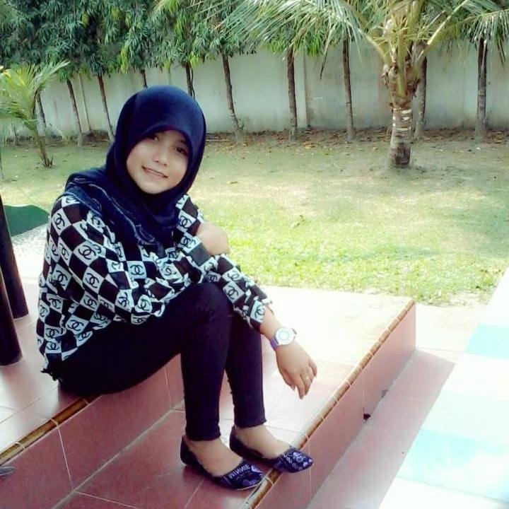 i love Allah SWT,, i love my family,,i love my boy 3,,i love my life