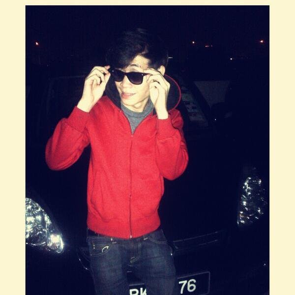 I want someone special in my life. And treat me like a prince.