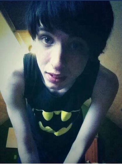 Free follow! ^.^
Now please follow me (@iitsdougie )
If you would like a follow back just ask :)