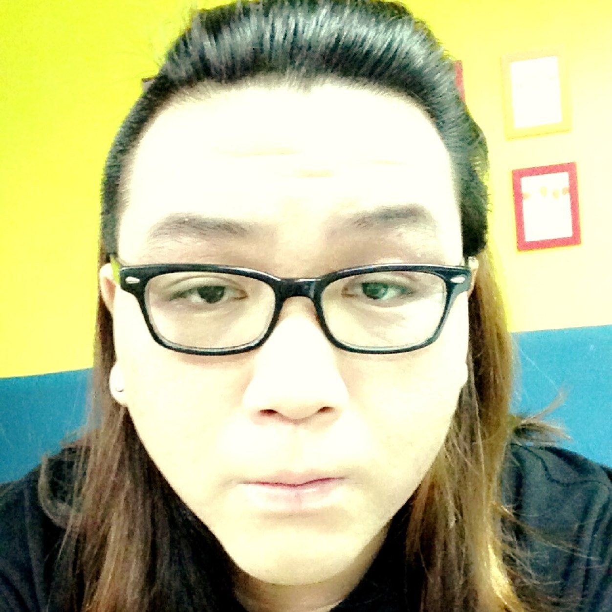 THERErille's profile picture. I am metal and I'll never die | 微笑的人总会有幸福的可能 | ฉันกลัวสิ่งที่ไม่แน่นอนมากมายฉันกลัวคำว่าเสียใจ